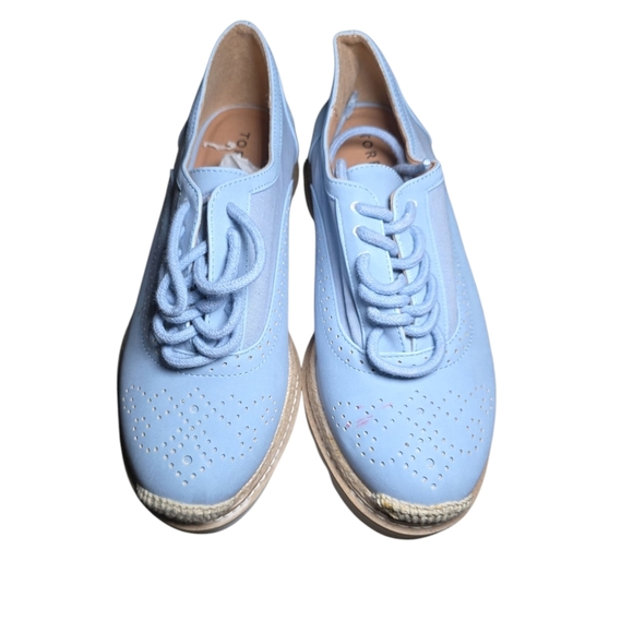 New Torrid Oxford Flats with Modern Brogue Detailing - Picture 4 of 10